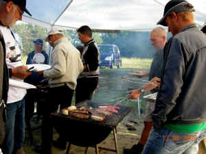 Grillmiddag.JPG (140865 byte)