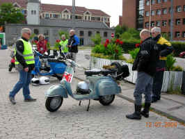 DSCN1784 Stor interesse for Rolf’s flotte GL’er..JPG (212838 byte)